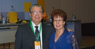 Reconocimiento a docente (r) de la Escuela de Medicina