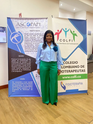 Profesora Esther Cecilia Wilches Luna recibe destacado premio nacional por su trayectoria en fisioterapia