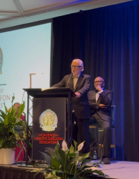 La Facultad de Salud celebra el ingreso del Dr. Carlos Alberto Ordóñez a la Academia de Maestros Cirujanos Educadores MAMSE
