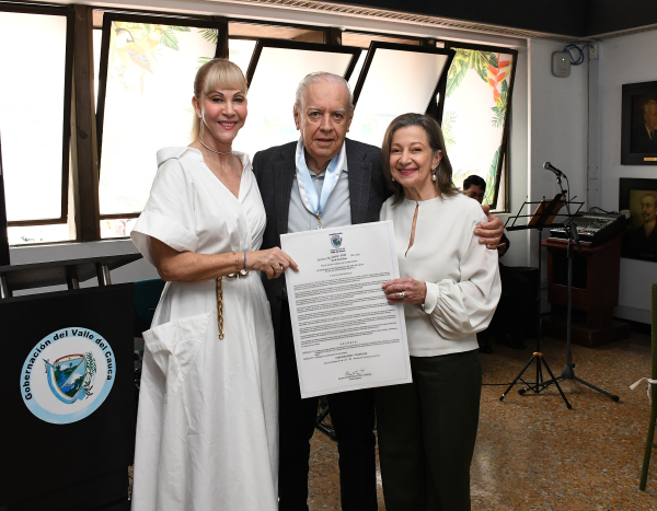 La Facultad de Salud destaca reconocimiento “Orden al Mérito Vallecaucano, Grado Gran Cruz” otorgado al Dr. Luis Alberto Tafur Calderón