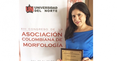 La profesora Gloria Baena de la Universidad del Valle, premiada en el XIII Congreso Colombiano de Morfología