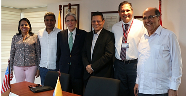 Presidente de la Universidad de Miami visitó la Universidad del Valle