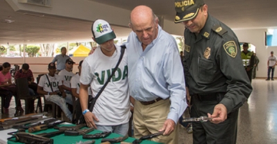 Jóvenes en situación de vulnerabilidad social pactarán compromisos con sus familias y la ciudad