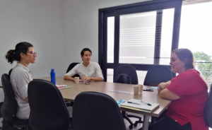 Profesora de la Universidad de Bristol visita el Instituto Cisalva